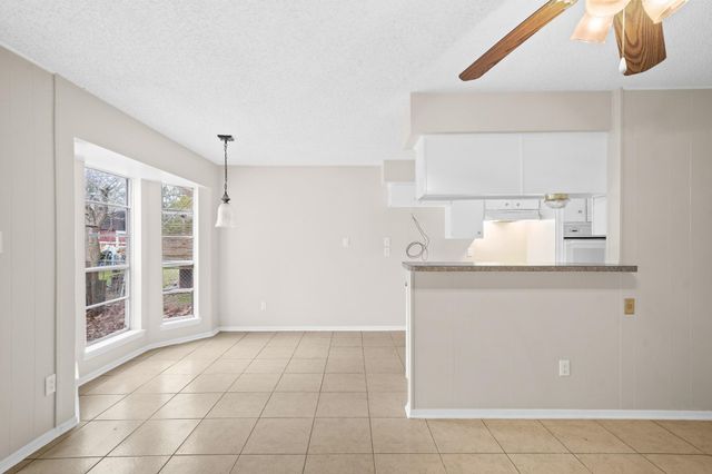 304 Cypress Street, Alvin, TX 77511