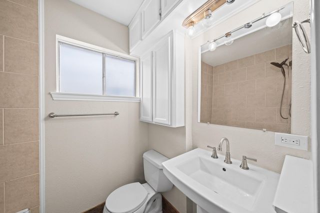 304 Cypress Street, Alvin, TX 77511