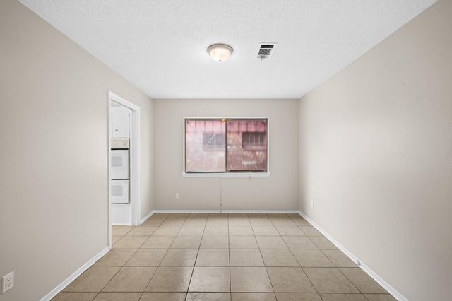 304 Cypress Street, Alvin, TX 77511