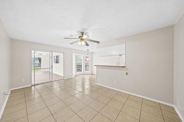 304 Cypress Street, Alvin, TX 77511