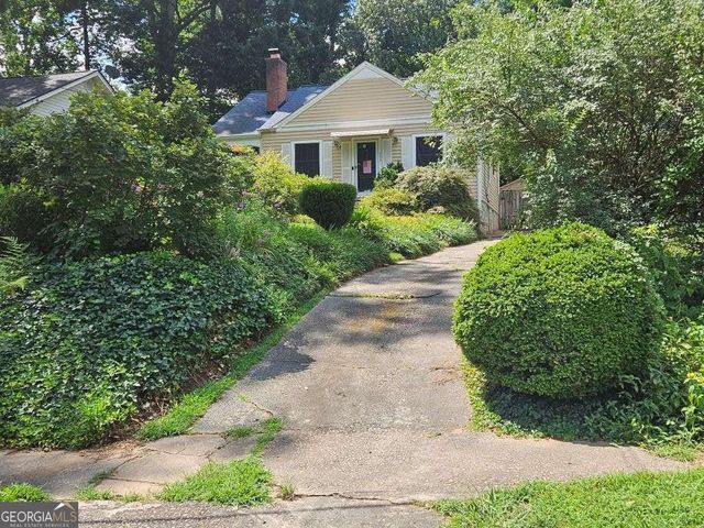 2431 W Woodland Circle, Atlanta, GA 30344