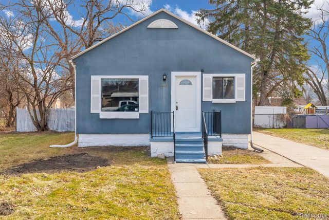 21044 Sunset Avenue, Warren, MI 48091