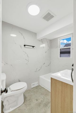 21044 Sunset Avenue, Warren, MI 48091