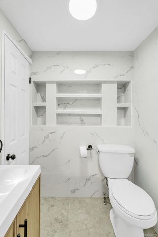 21044 Sunset Avenue, Warren, MI 48091