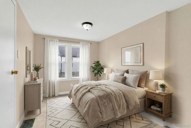 21044 Sunset Avenue, Warren, MI 48091