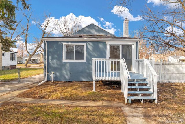 21044 Sunset Avenue, Warren, MI 48091