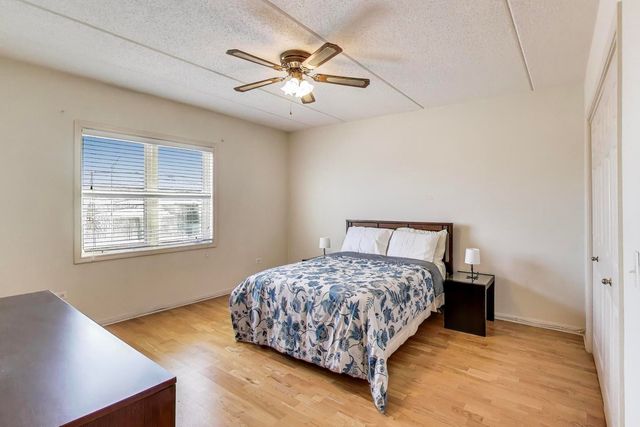 4534 N Cumberland Avenue 101, Chicago, IL 60656