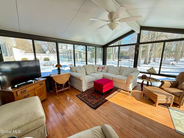 4 Linden Drive, Hudson Falls, NY 12839