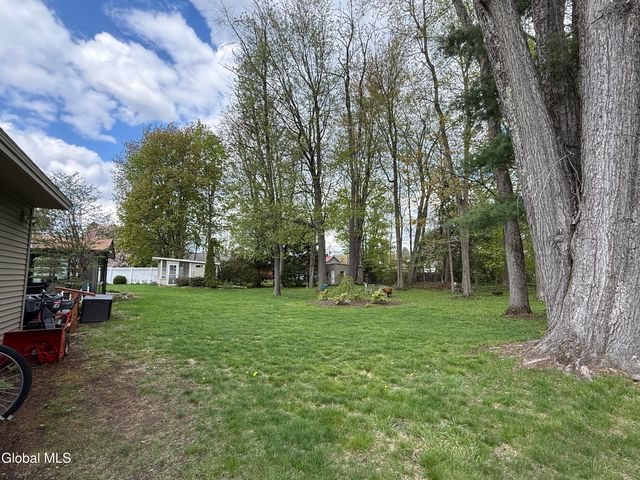 4 Linden Drive, Hudson Falls, NY 12839