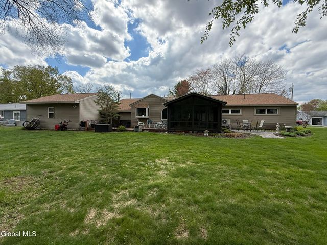 4 Linden Drive, Hudson Falls, NY 12839