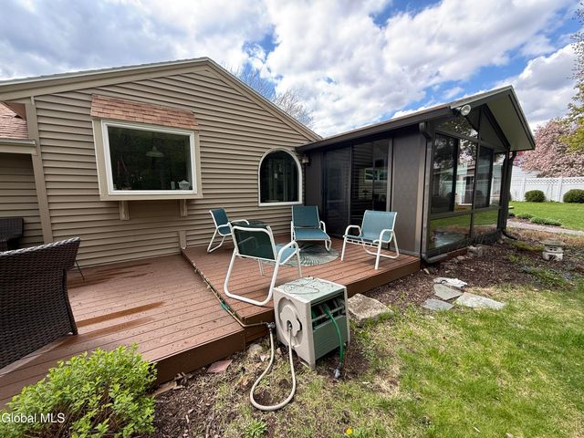 4 Linden Drive, Hudson Falls, NY 12839