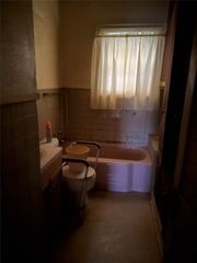 2734 W Caperton Street W, Shreveport, LA 71109