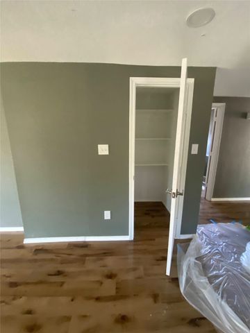 1018 S Frances Street, Terrell, TX 75160