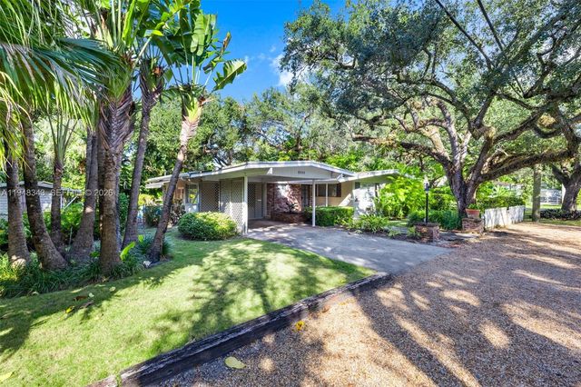 5335 SW 74th St, Miami, FL 33143