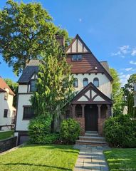 7 Huntwood Place, Mount Vernon, NY 10552