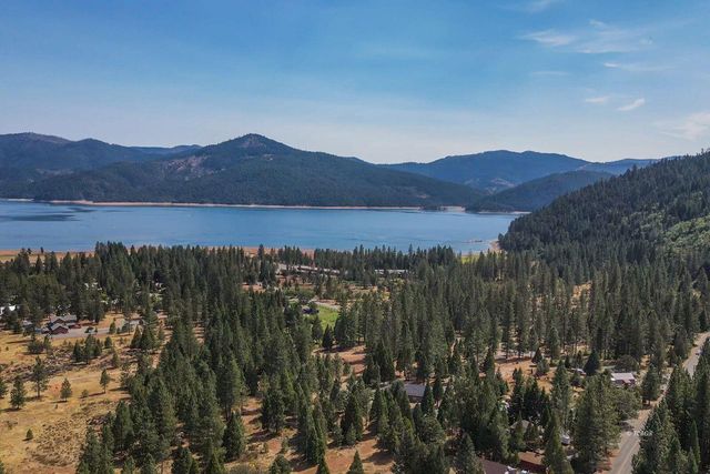 230 Mary Avenue, Trinity Center, CA 96091