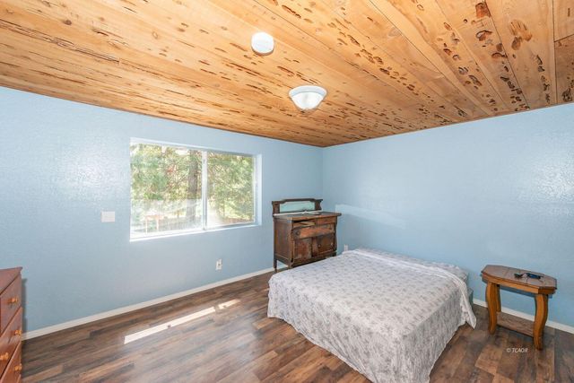 230 Mary Avenue, Trinity Center, CA 96091