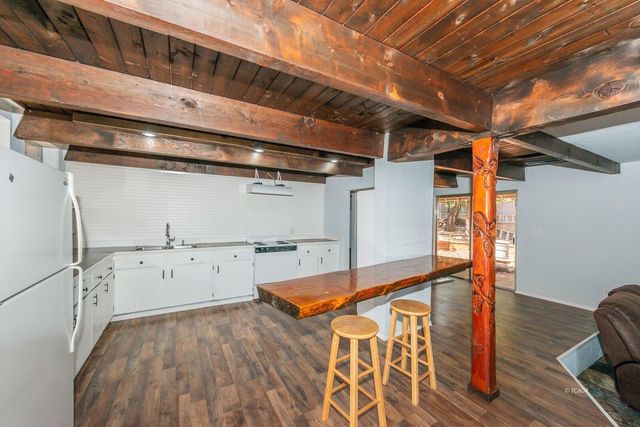 230 Mary Avenue, Trinity Center, CA 96091