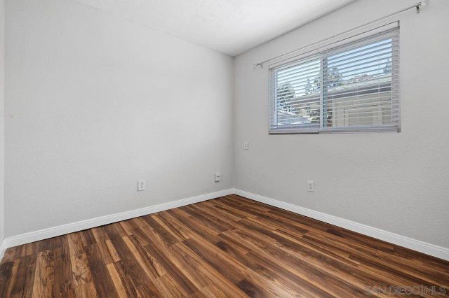 10628 Queen Jessica Ln, Santee, CA 92071