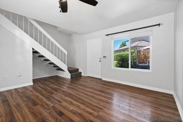 10628 Queen Jessica Ln, Santee, CA 92071