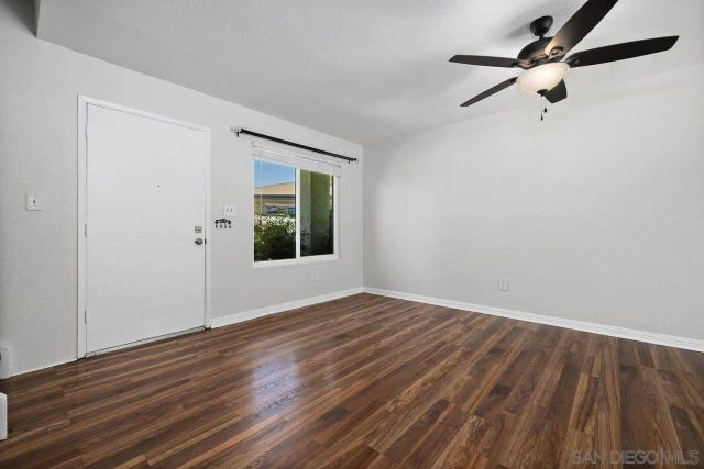 10628 Queen Jessica Ln, Santee, CA 92071