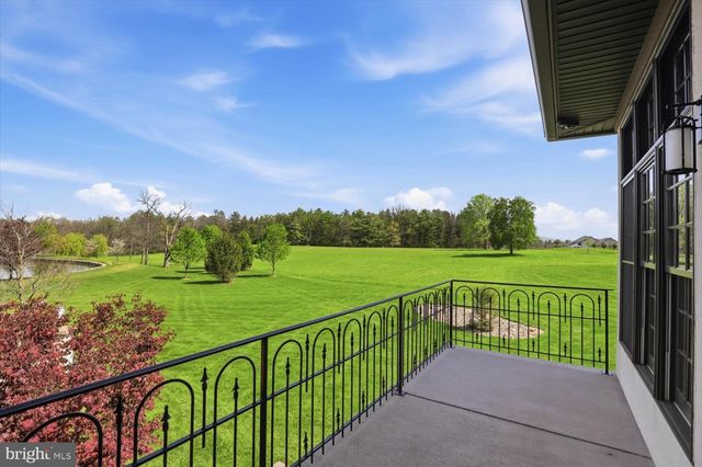 128 KINDT CORNER RD, Shoemakersville, PA 19555
