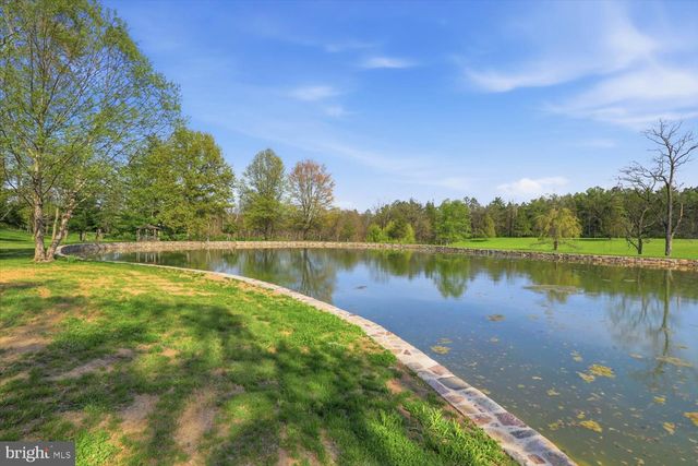 128 KINDT CORNER RD, Shoemakersville, PA 19555