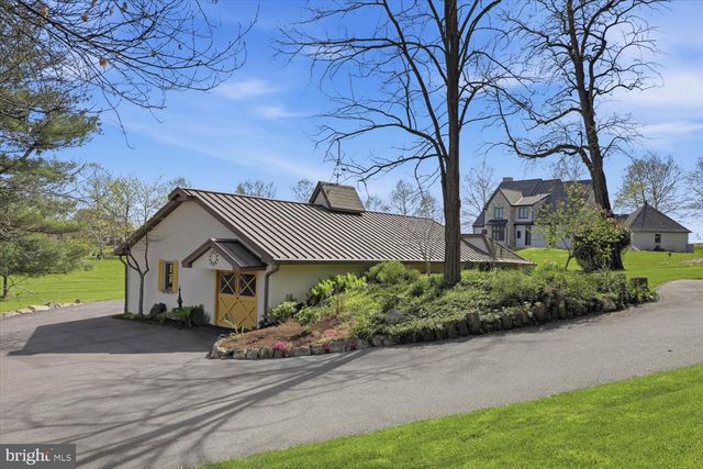 128 KINDT CORNER RD, Shoemakersville, PA 19555