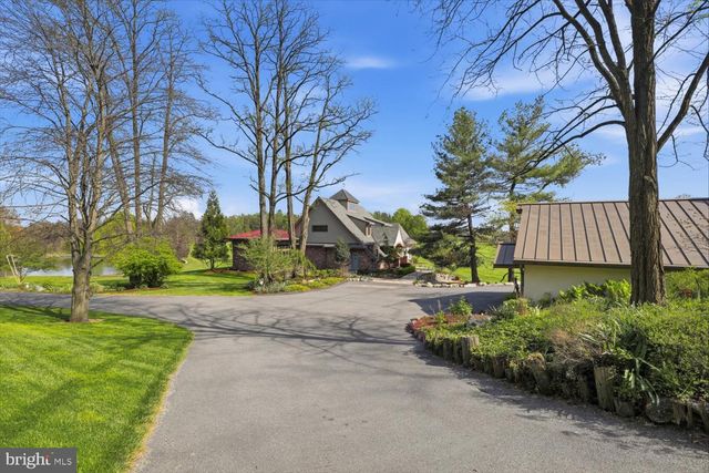 128 KINDT CORNER RD, Shoemakersville, PA 19555