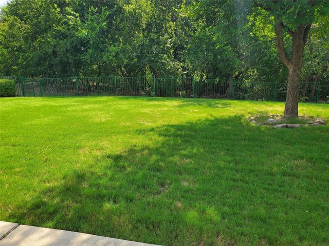 2077 Sleepy Hollow Trail, Frisco, TX 75033