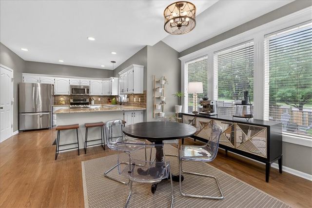 15173 W 154th Terrace, Olathe, KS 66062