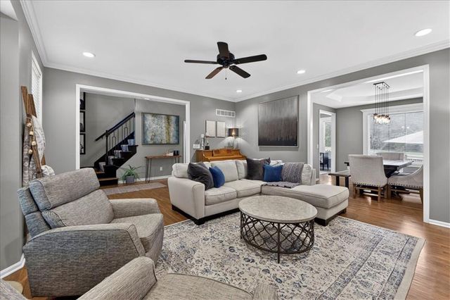 15173 W 154th Terrace, Olathe, KS 66062