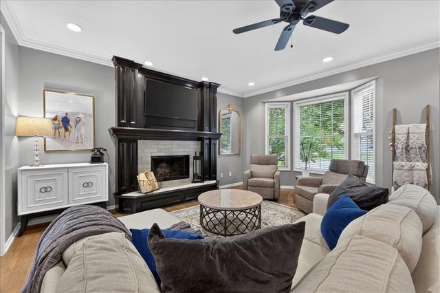 15173 W 154th Terrace, Olathe, KS 66062