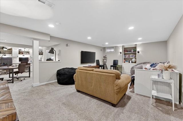 15173 W 154th Terrace, Olathe, KS 66062