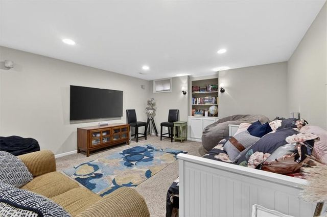 15173 W 154th Terrace, Olathe, KS 66062