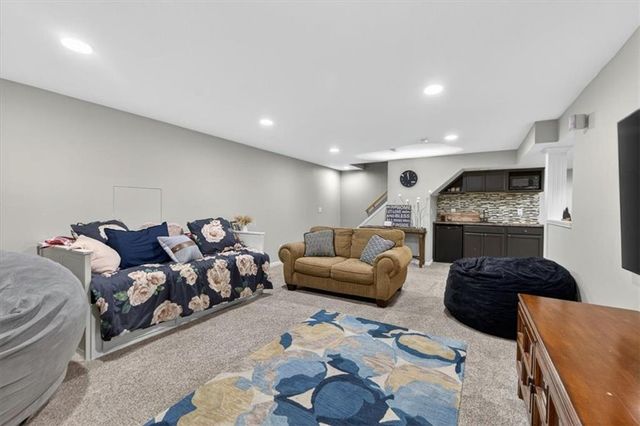 15173 W 154th Terrace, Olathe, KS 66062