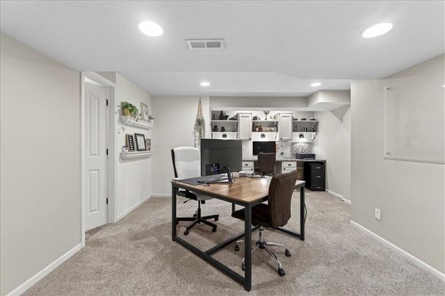 15173 W 154th Terrace, Olathe, KS 66062