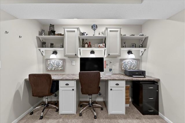 15173 W 154th Terrace, Olathe, KS 66062