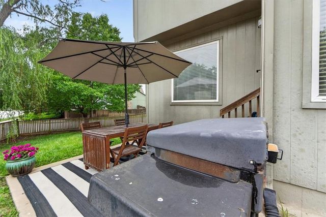 15173 W 154th Terrace, Olathe, KS 66062