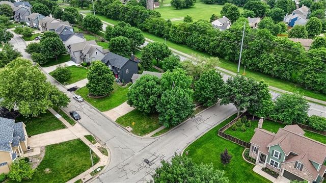 15173 W 154th Terrace, Olathe, KS 66062
