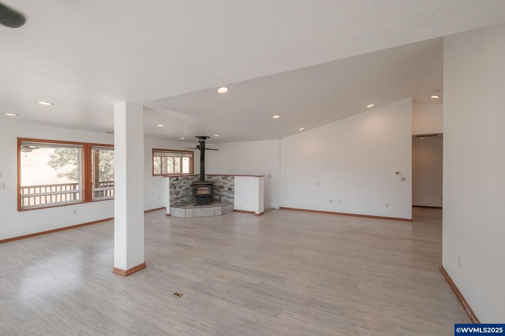 Image 30 of property listing at 21000 SW Canyon Rd, Sheridan, OR 97378