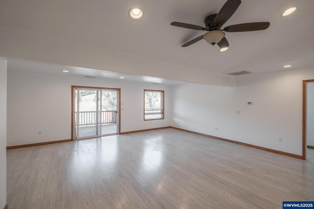 Image 33 of property listing at 21000 SW Canyon Rd, Sheridan, OR 97378