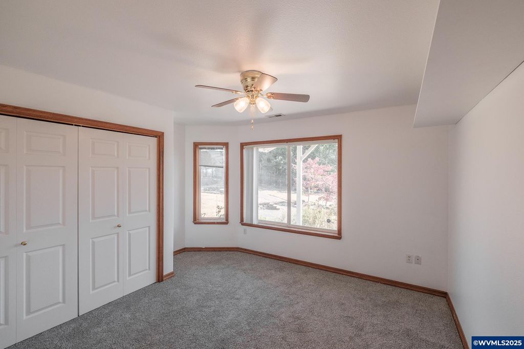 Image 41 of property listing at 21000 SW Canyon Rd, Sheridan, OR 97378