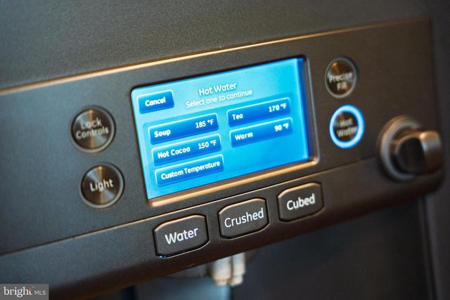 98 ALEXANDER DR, Barnegat, NJ 08005