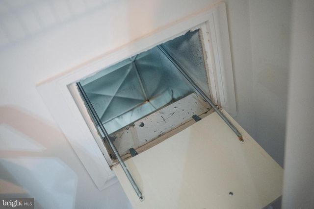 98 ALEXANDER DR, Barnegat, NJ 08005