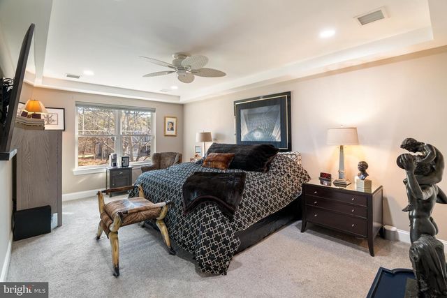 98 ALEXANDER DR, Barnegat, NJ 08005