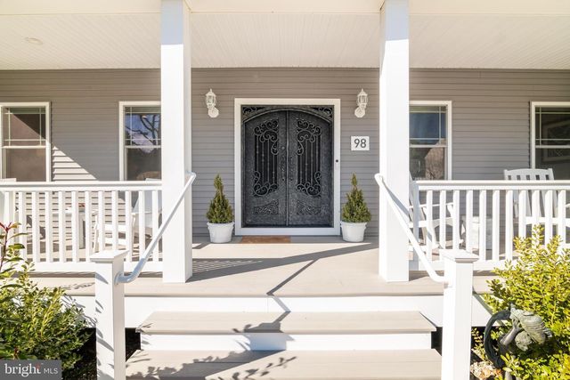 98 ALEXANDER DR, Barnegat, NJ 08005