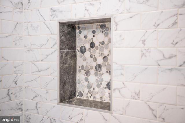 98 ALEXANDER DR, Barnegat, NJ 08005