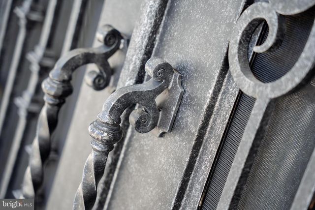 98 ALEXANDER DR, Barnegat, NJ 08005