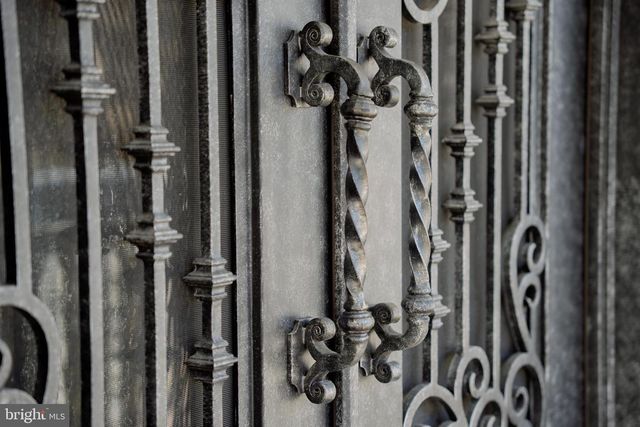 98 ALEXANDER DR, Barnegat, NJ 08005